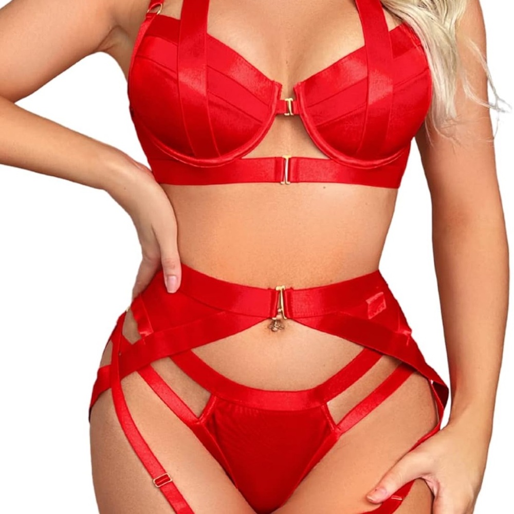 Elegant Red Women's Lingerie Set
